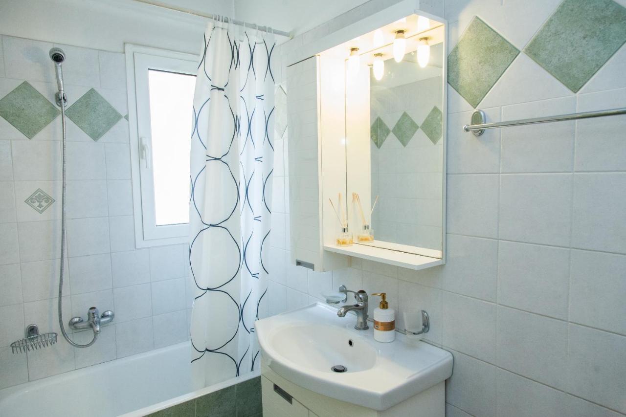 Lovely Apt In Peristeri Афины Экстерьер фото